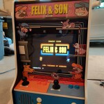 Running Felix & Son the arcade game